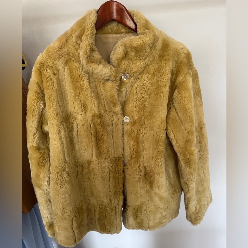 Women's Faux Fur Coat